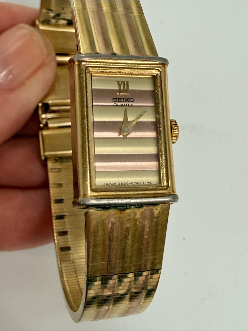Vintage Seiko tank Bracelet Watch 80s retro 2120-6660 gold-tone minimalist